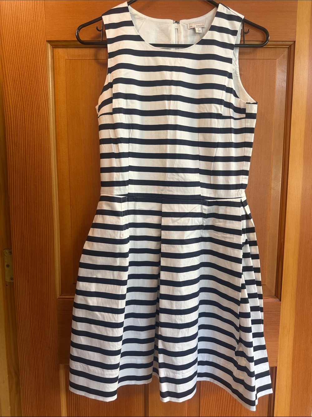 Gap Designed & Crafted Navy White Striped Fit & Flare Dress Size 0